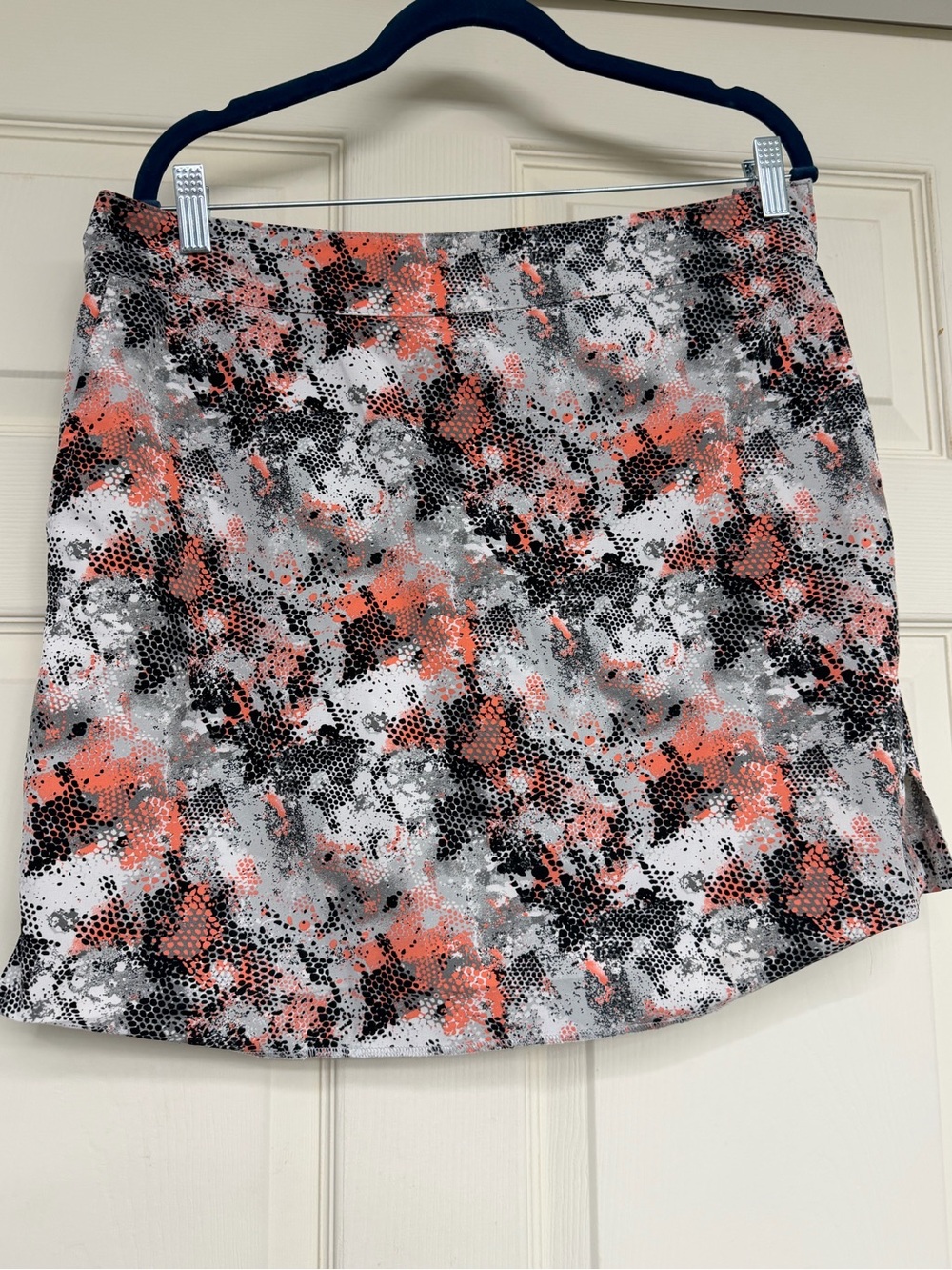 Women's Golf IZOD Abstract Print A-Line Skirt - Coral, Black & Gray